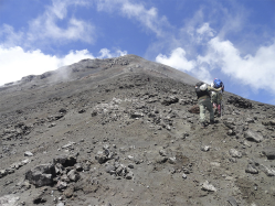 Tungu above hut ivaga tours 12